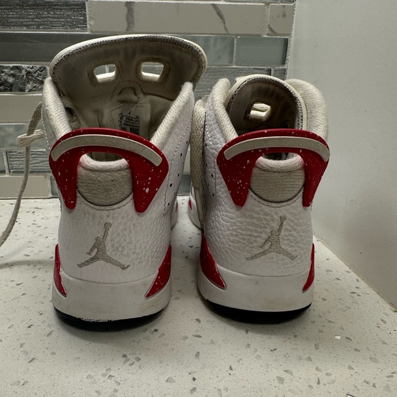 Nike Air Jordan 6 Retro White & Red Shoes  University  DV3605-162 Size US 13C - Picture 4 of 8
